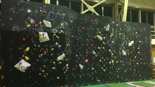 新潟県のクライミング施設「南魚沼市トレーニングセンター」